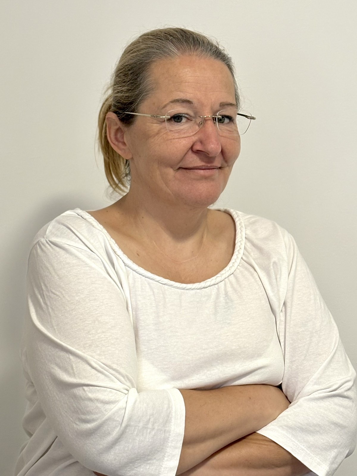 Winkler Mónika - asszisztens